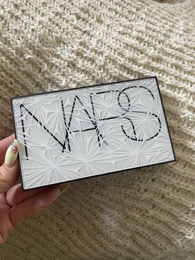 NARS White Floral Embossed Compact